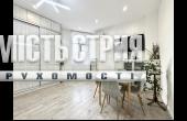 ПРОДАЖ/3-кімнатна квартира з гаражем у центрі м.Стрий.